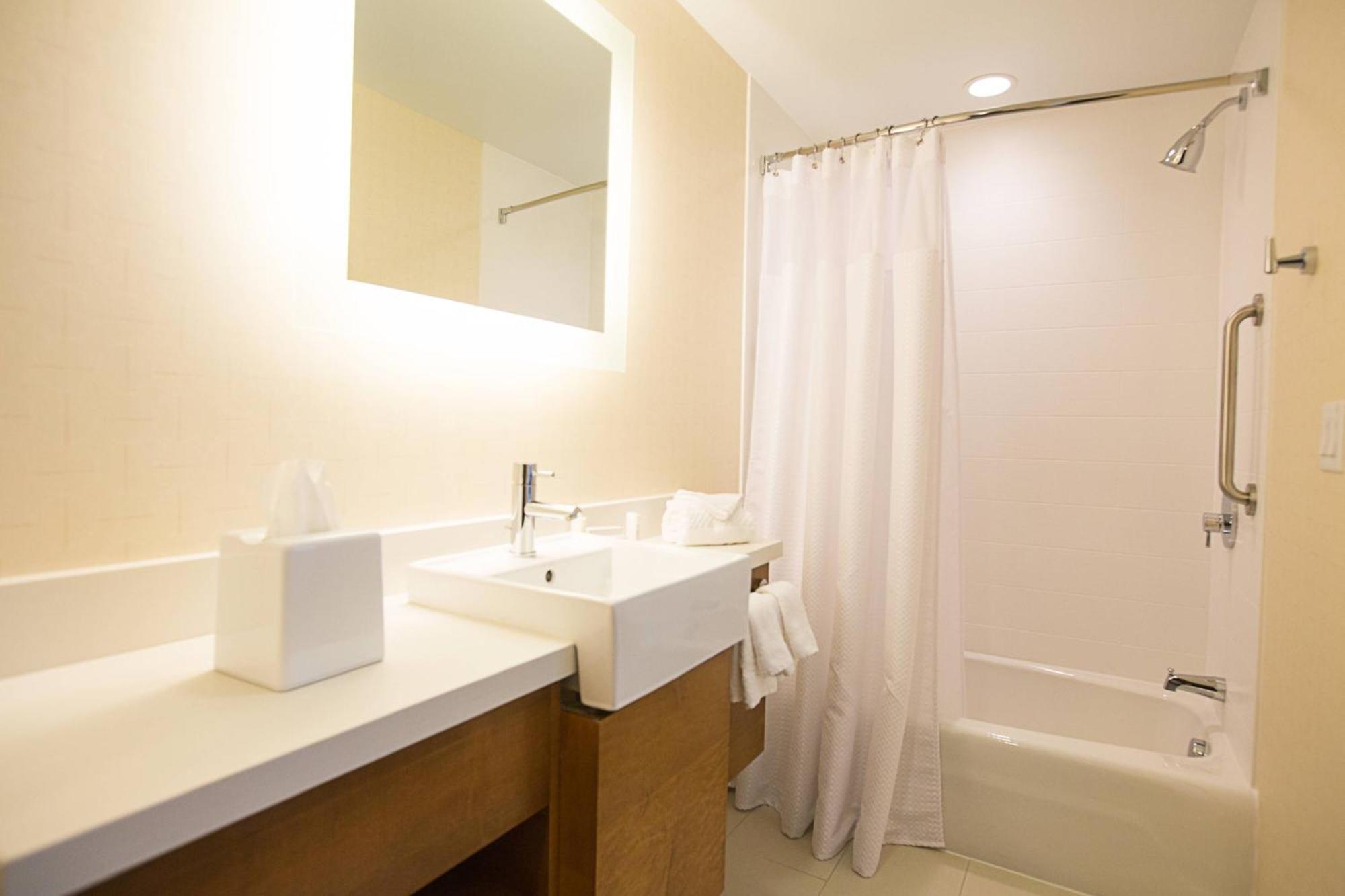 Springhill Suites By Marriott Bloomington Exteriér fotografie